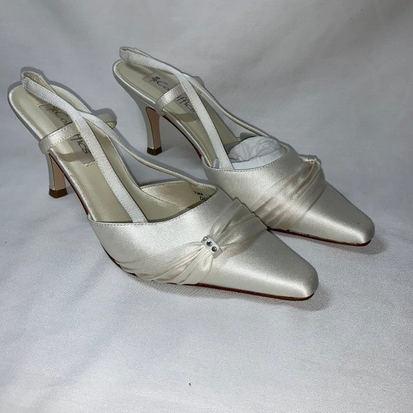 ivory slingback bridal shoes